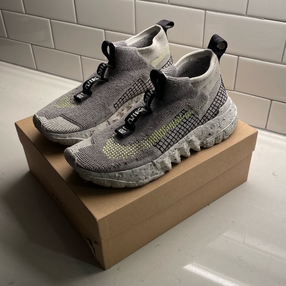 Nike Space Hippie 02 Grey Volt